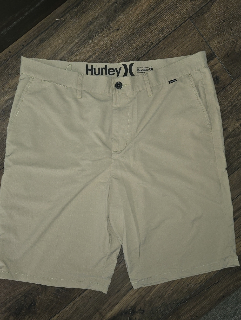 Hurley Men's Beige Flat-Front Casual Shorts